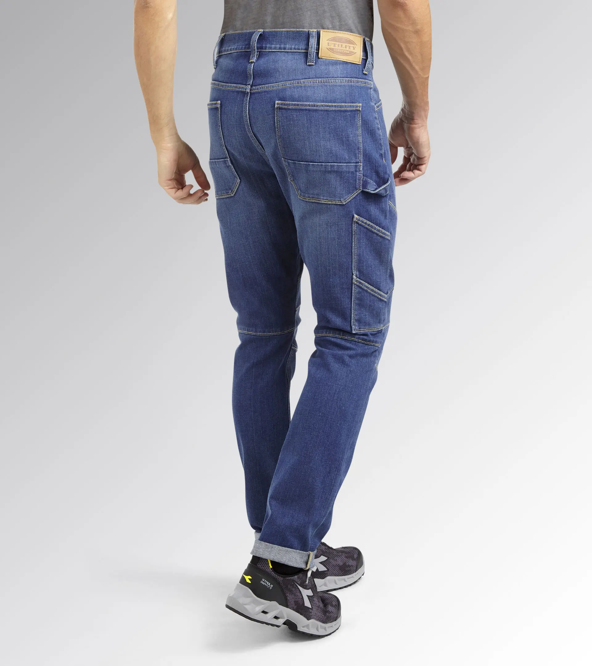 Diadora-Pantalone-STONE-ERGO-STRETCH-702.179829-indosso-2